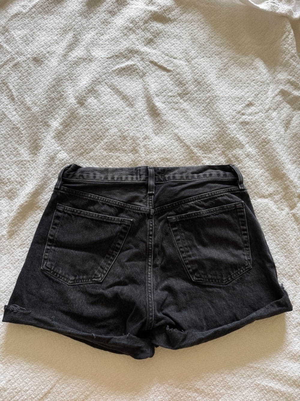 AGOLDE Long Cuffed Denim Shorts – Black – Size 27 - Picture 7 of 7